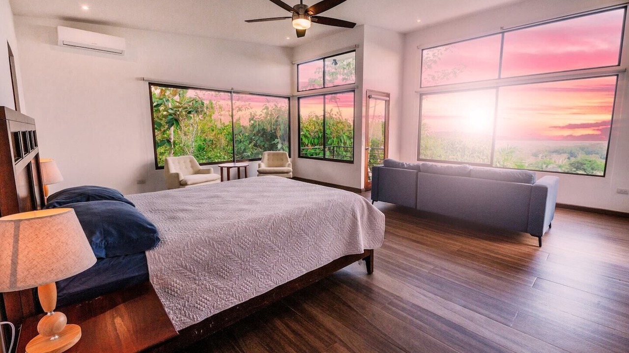 Photo of Bedroom in Canton Parrita