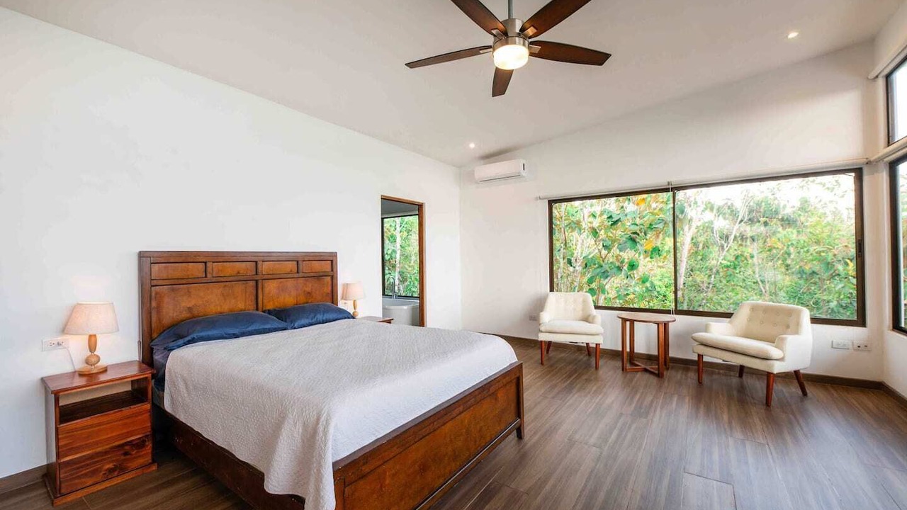 Photo of Bedroom in Canton Parrita