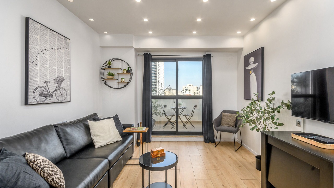 Photo of Livingroom in Nachlaot