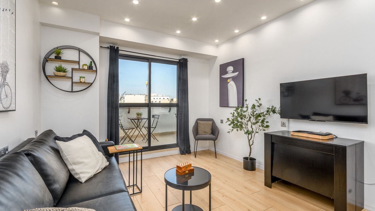 Photo of Livingroom in Nachlaot
