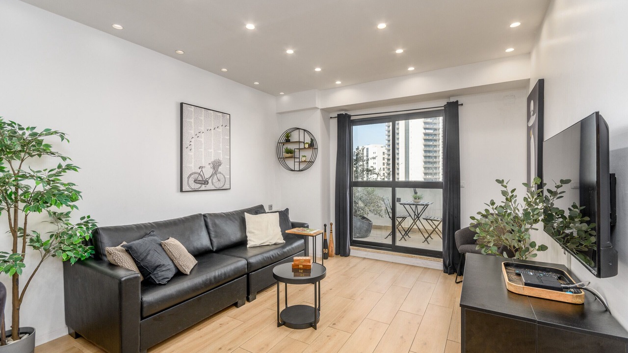 Photo of Livingroom in Nachlaot