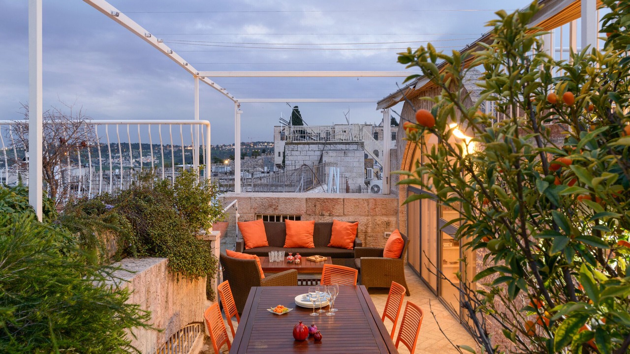 Photo of Patio Balcony in Old City