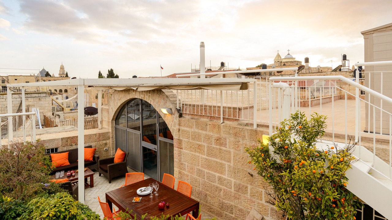 Photo of Patio Balcony in Old City