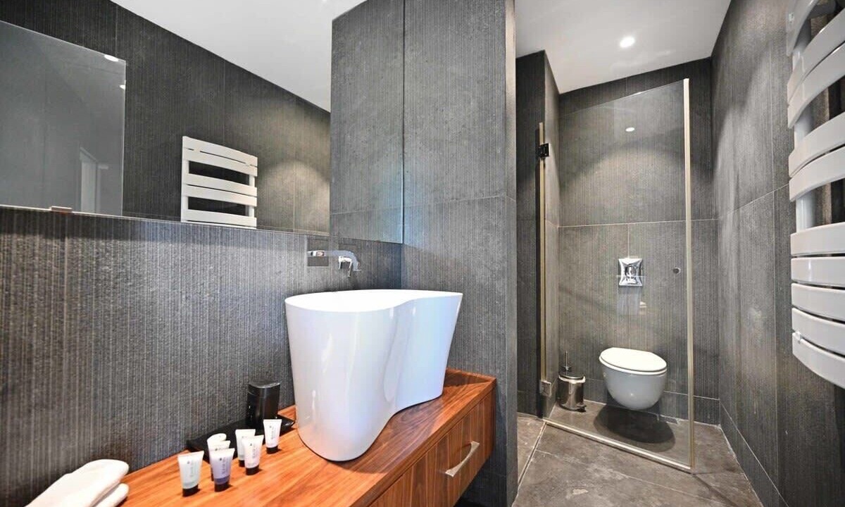 Photo of Bathroom in Tel Aviv Promenade