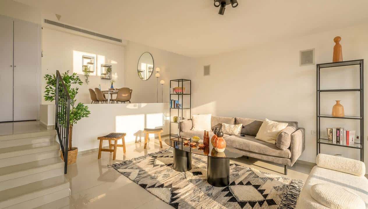 Photo of Livingroom in Herzliya Pituach
