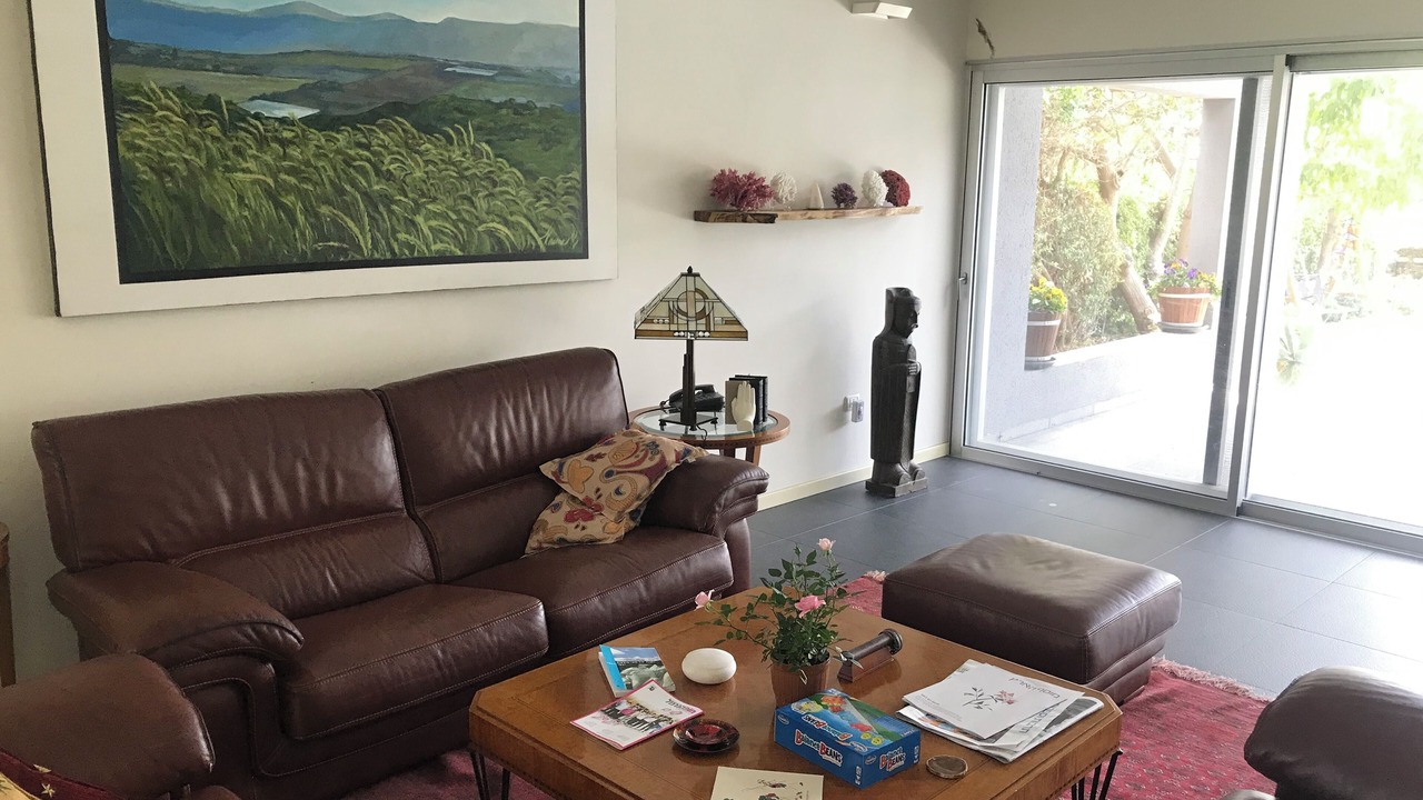 Photo of Livingroom in Caesarea
