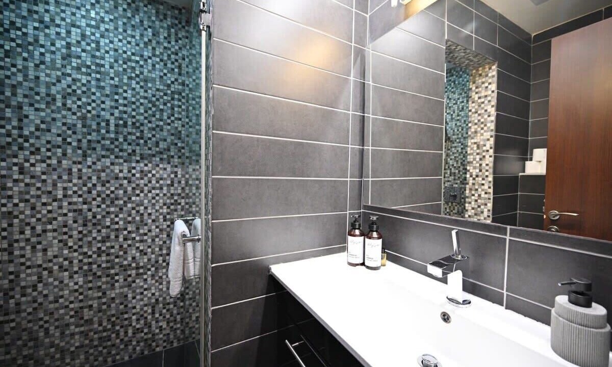 Photo of Bathroom in Tel Aviv Promenade