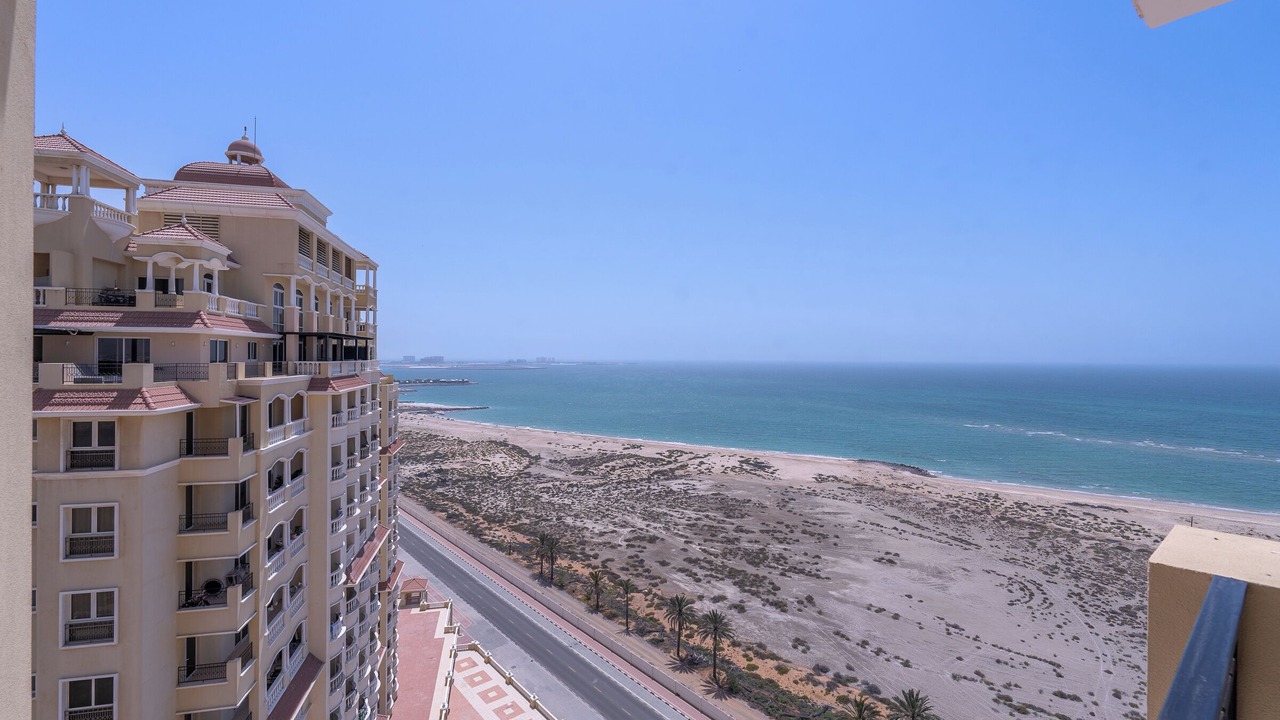 Photo of Patio Balcony in Al Hamra Village