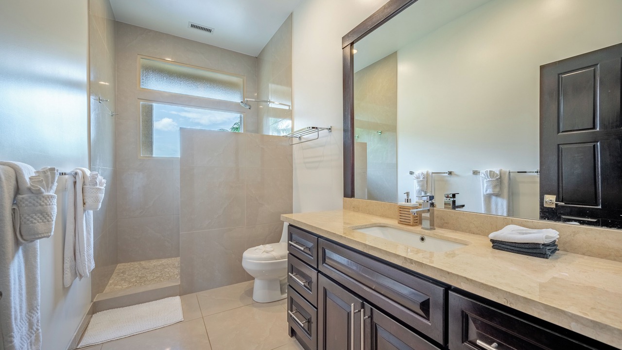 Photo of Bathroom in Potrero