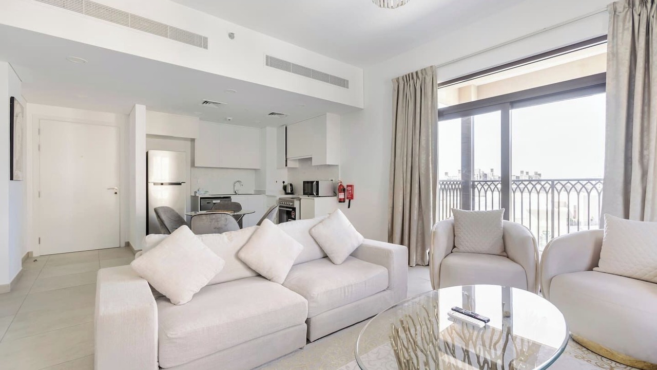 Photo of Livingroom in Umm Suqeim 3