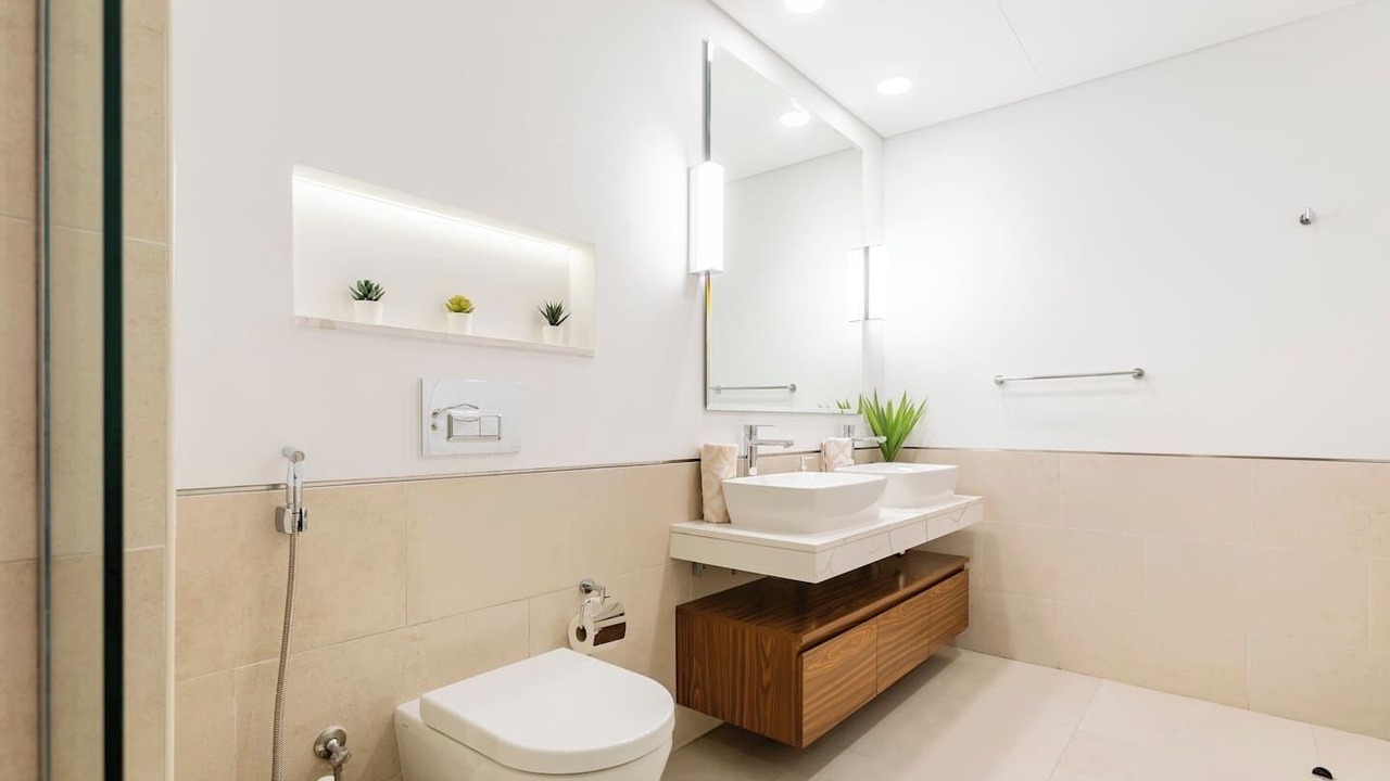 Photo of Bathroom in Umm Suqeim 3