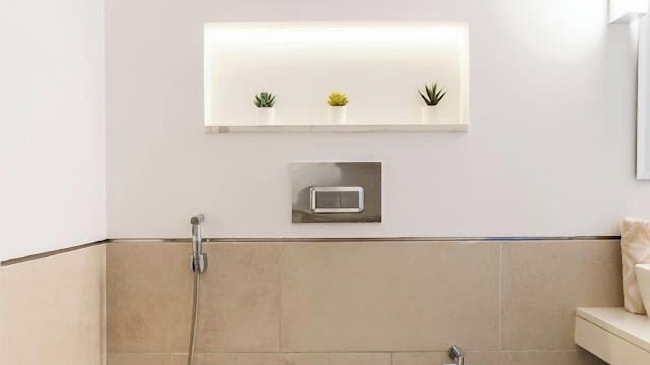 Photo of Bathroom in Umm Suqeim 3