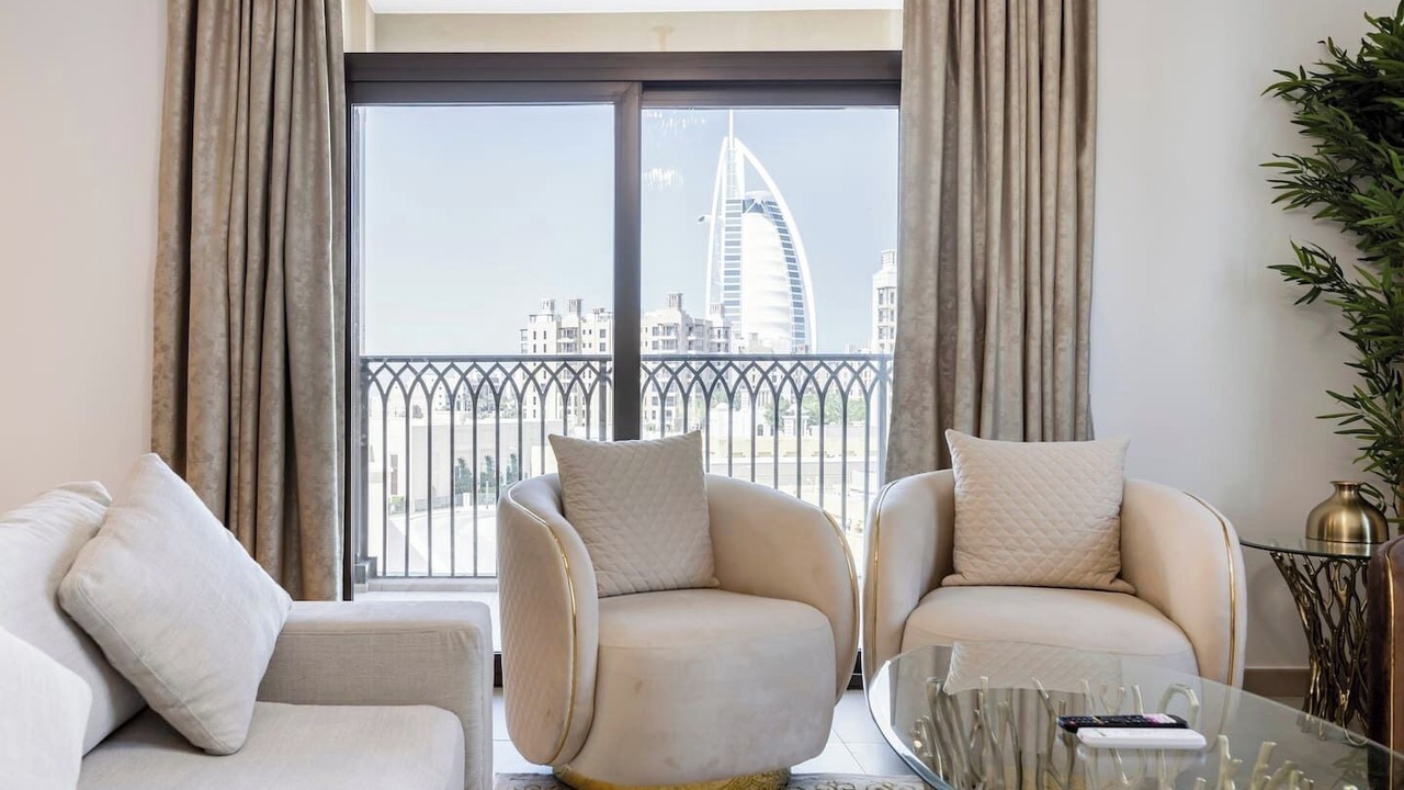Photo of Livingroom in Umm Suqeim 3