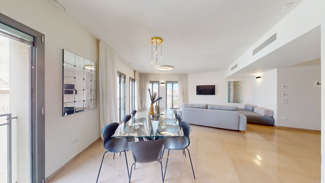 Photo of Livingroom in Jerusalem City Centre