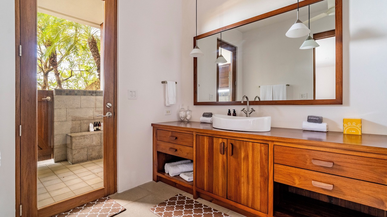 Photo of Bathroom in Tamarindo