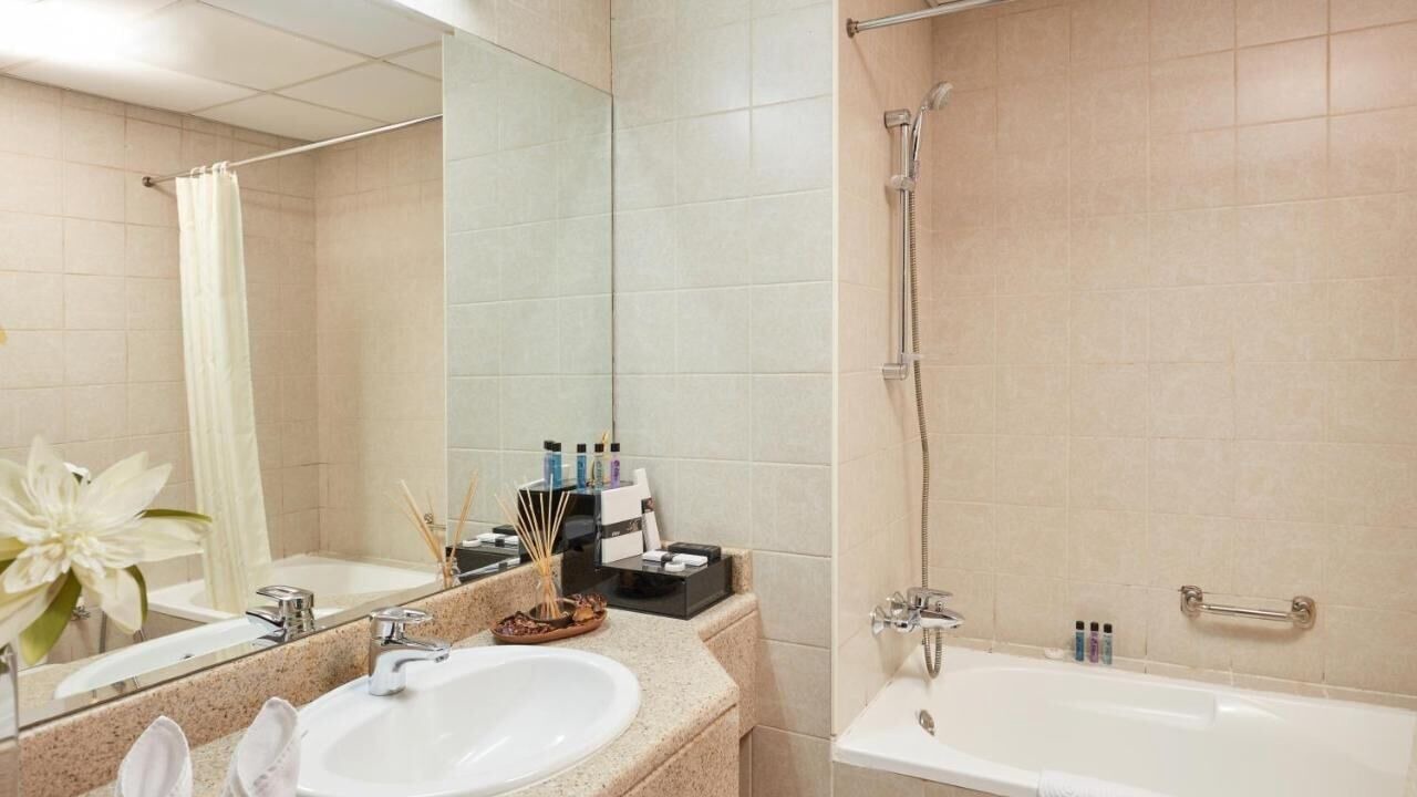Photo of Bathroom in Discovery Gardens