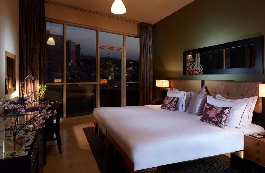 Photo of Bedroom in Discovery Gardens