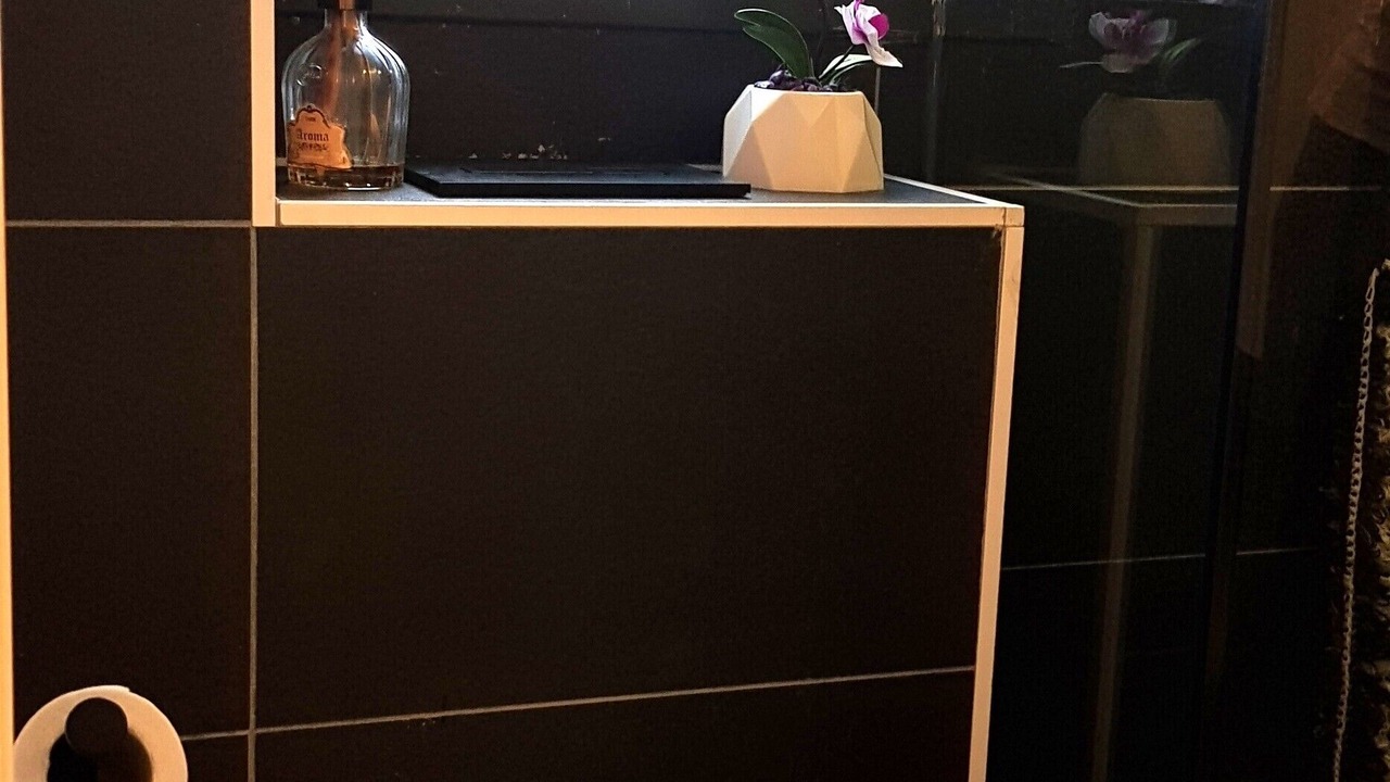 Photo of Bathroom in Giv'atayim