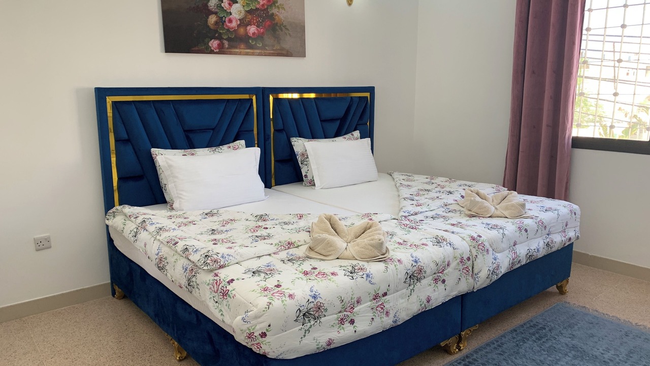 Photo of Bedroom in Qurm