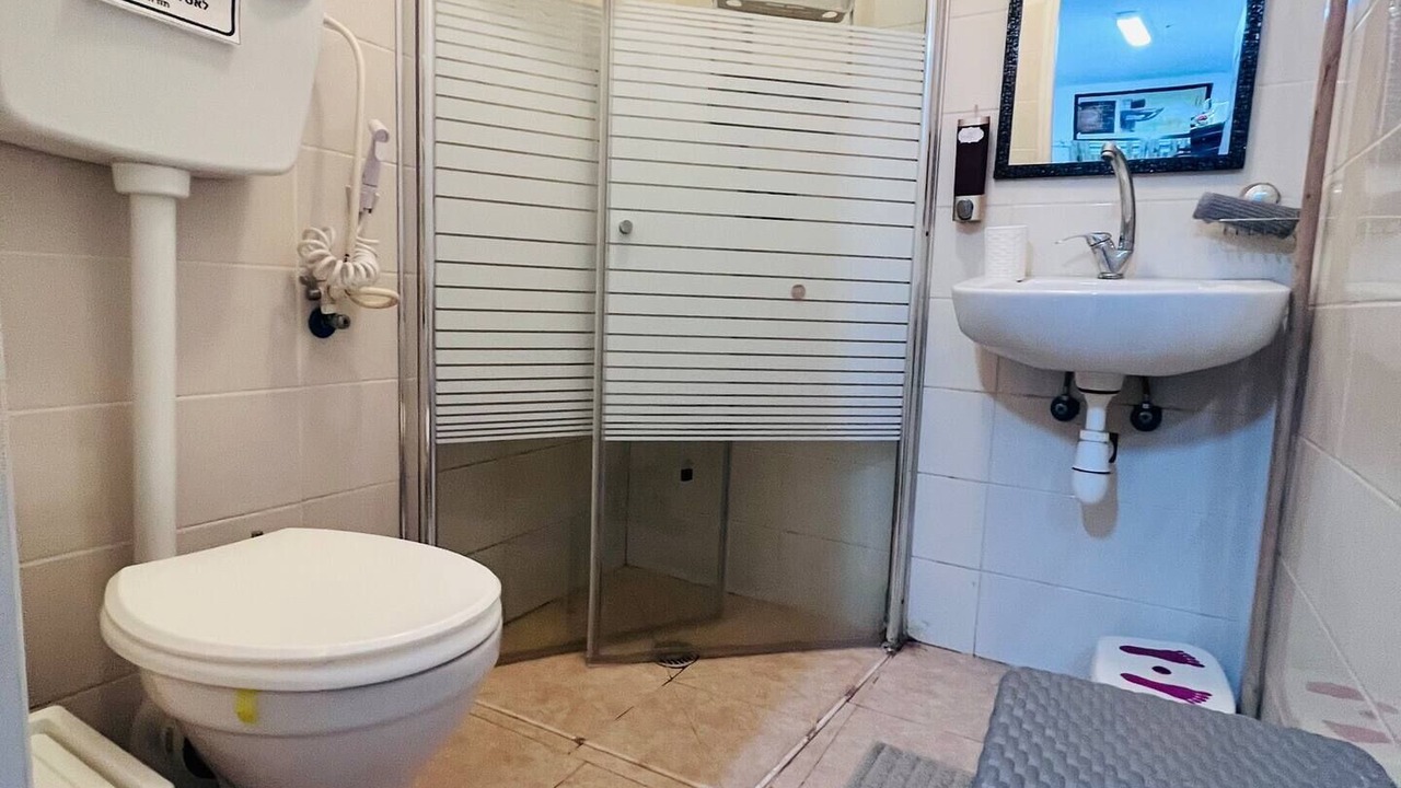Photo of Bathroom in Neot HaKikar