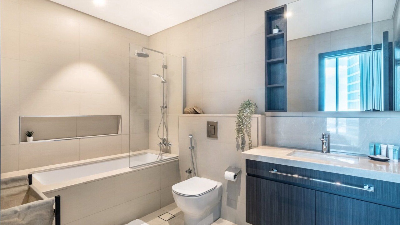 Photo of Bathroom in Za'abeel 2