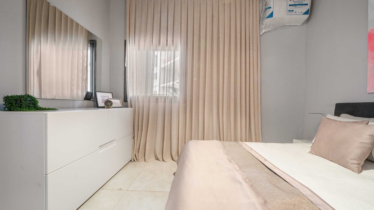 Photo of Bedroom in Nachlaot