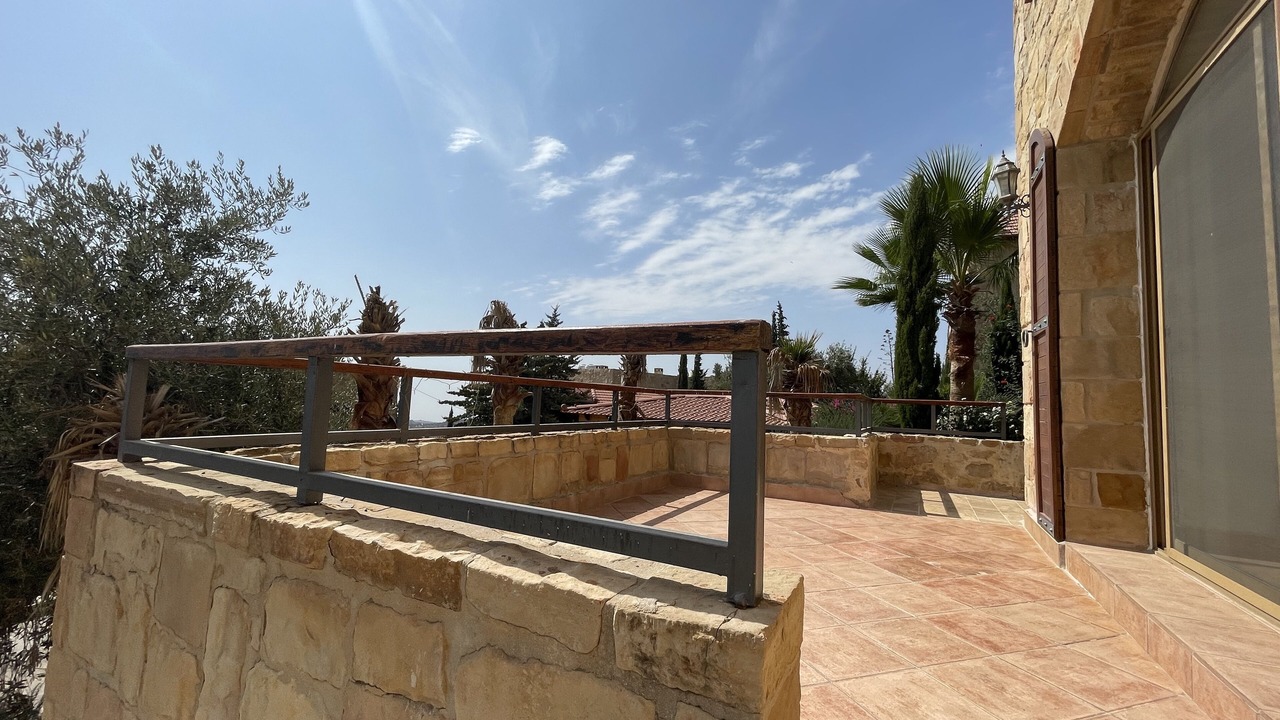 Photo of Patio Balcony in Suwailih