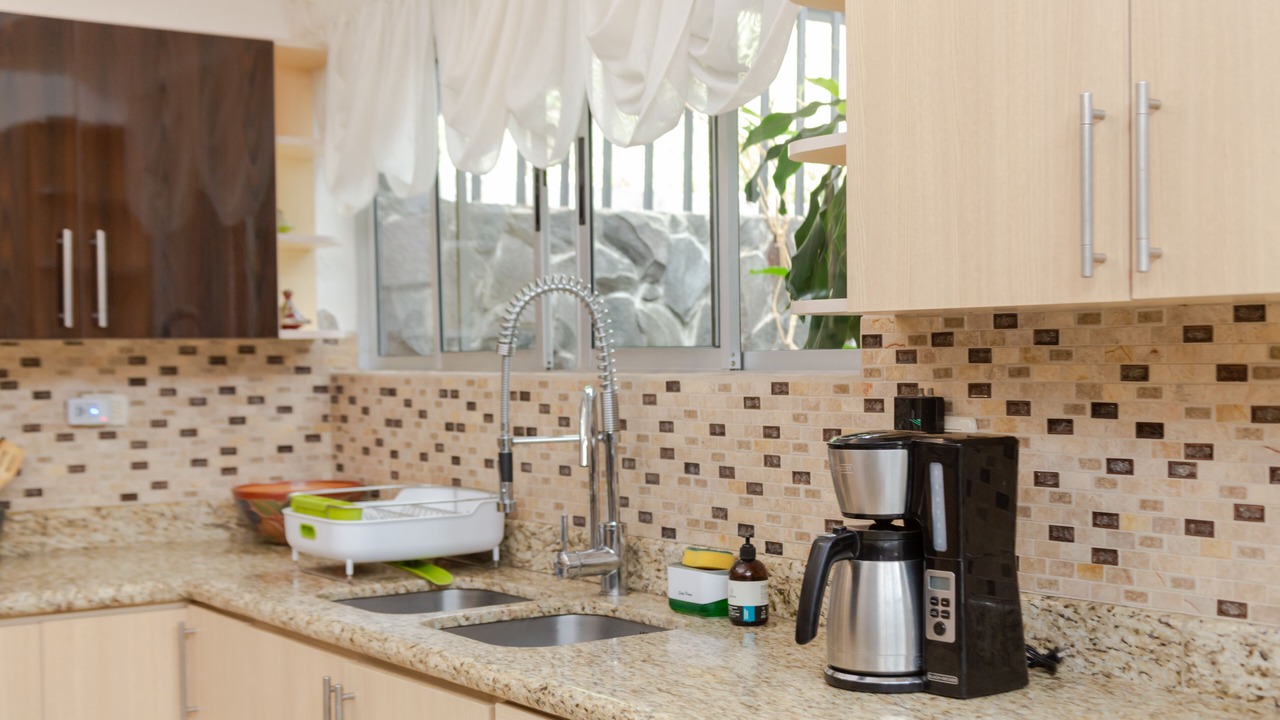 Photo of Kitchen in Roble