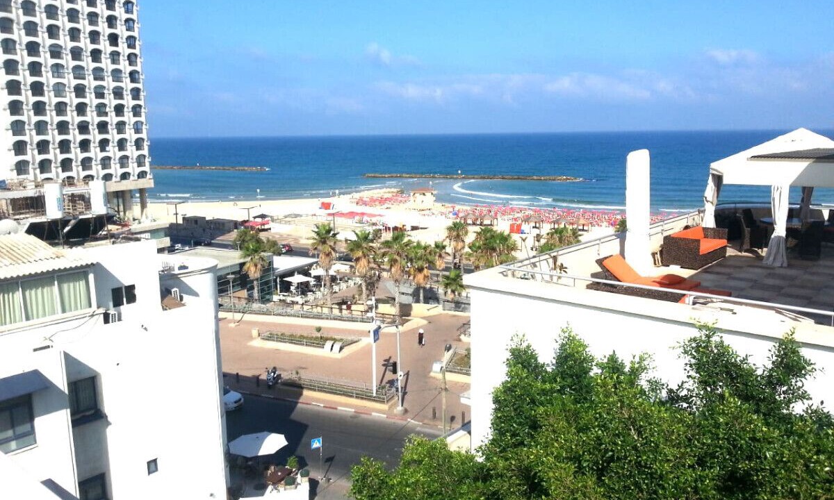 Photo of Others in Tel Aviv Promenade