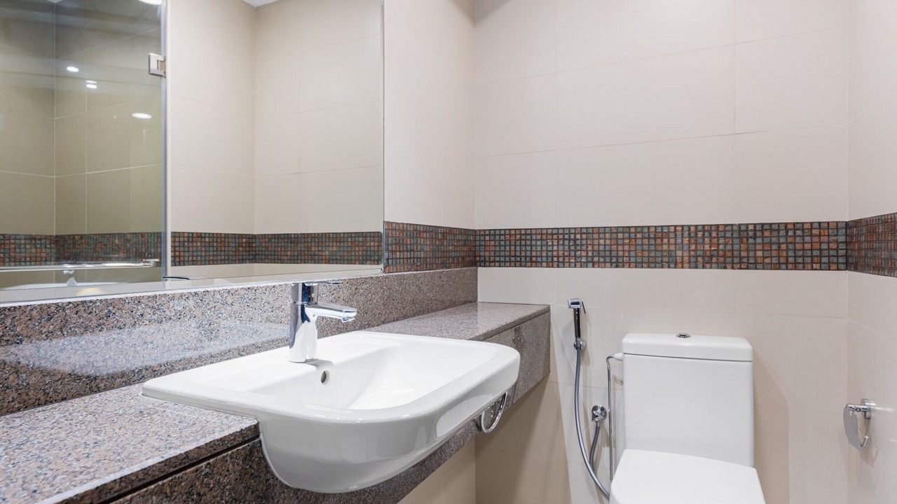 Photo of Bathroom in Jadaf