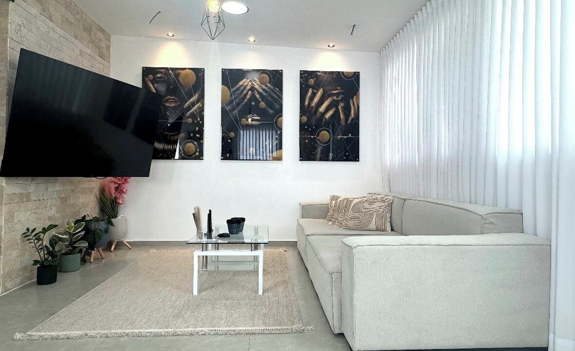 Photo of Livingroom in Kiryat Yam