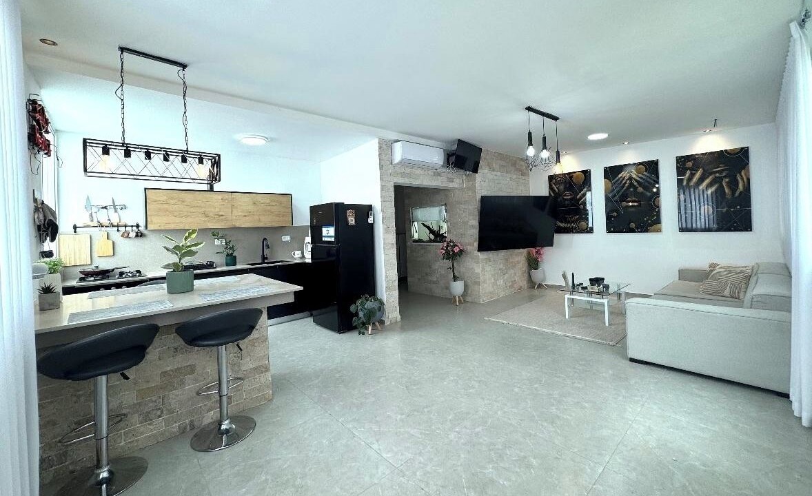 Photo of Livingroom in Kiryat Yam
