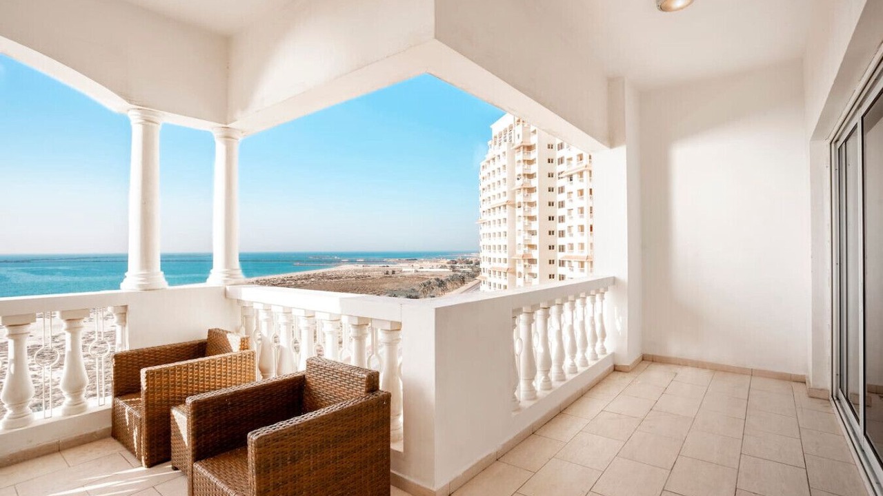 Photo of Patio Balcony in Al Hamra Village