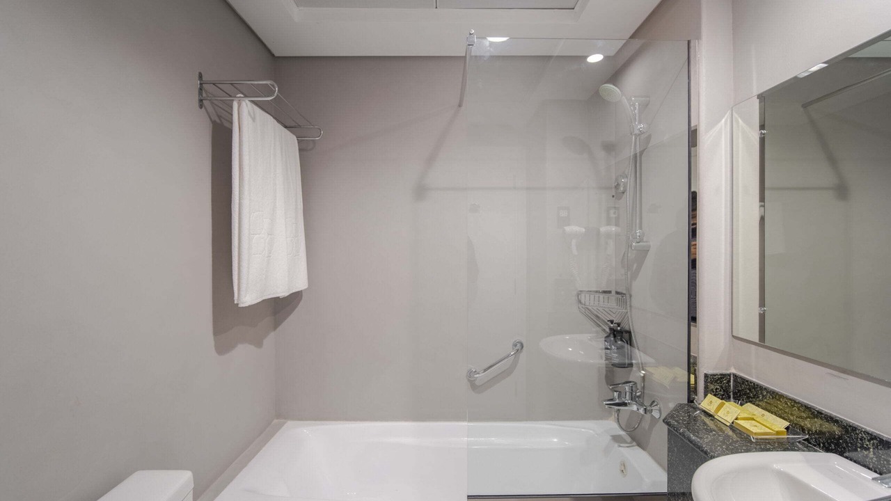 Photo of Bathroom in Al Barsha 1