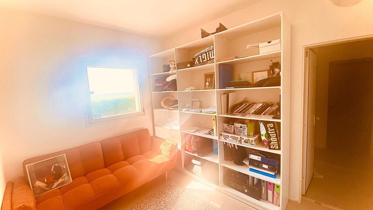 Photo of Livingroom in Zikhron Ya'aqov