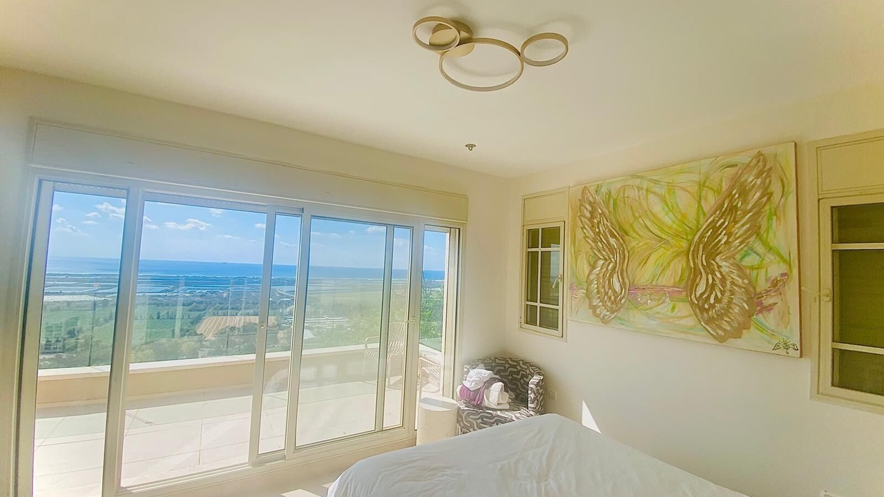 Photo of Bedroom in Zikhron Ya'aqov