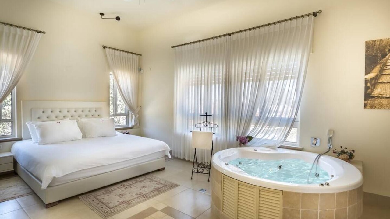 Photo of Bedroom in Rosh Pinna