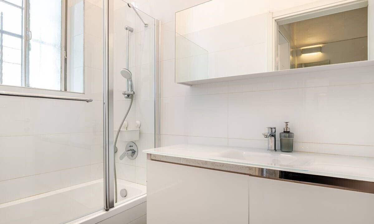 Photo of Bathroom in Mamilla