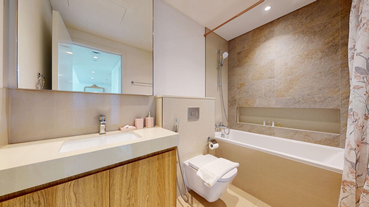 Photo of Bathroom in Za'abeel 2