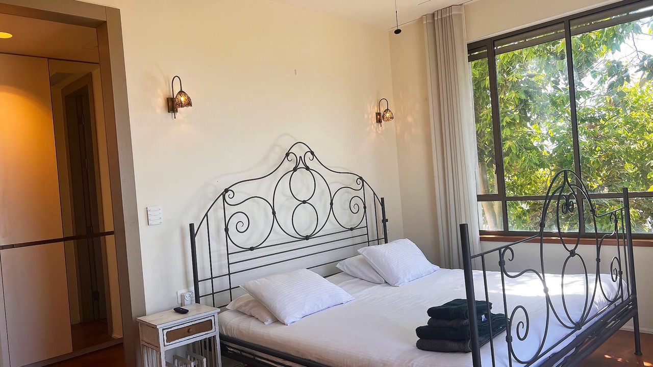 Photo of Bedroom in Caesarea
