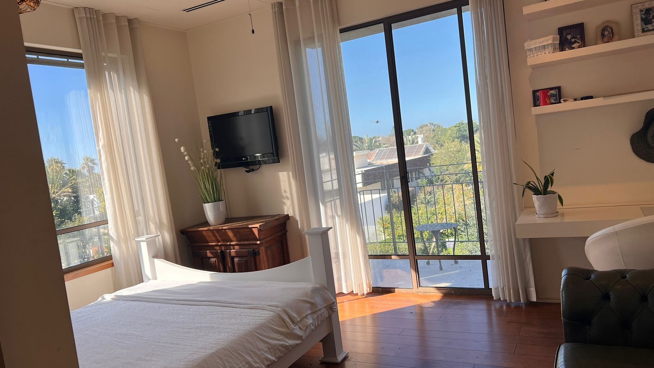 Photo of Bedroom in Caesarea