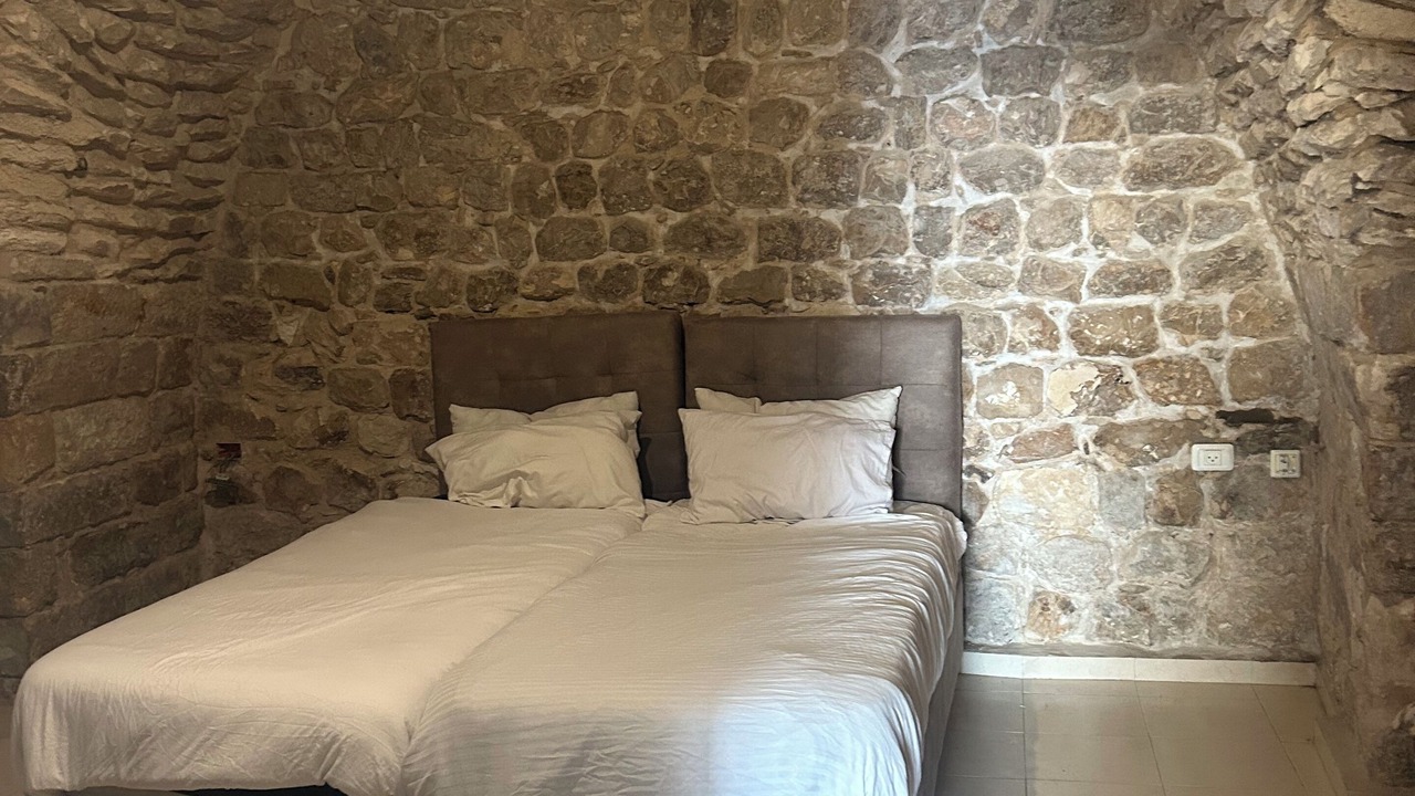 Photo of Bedroom in Safed