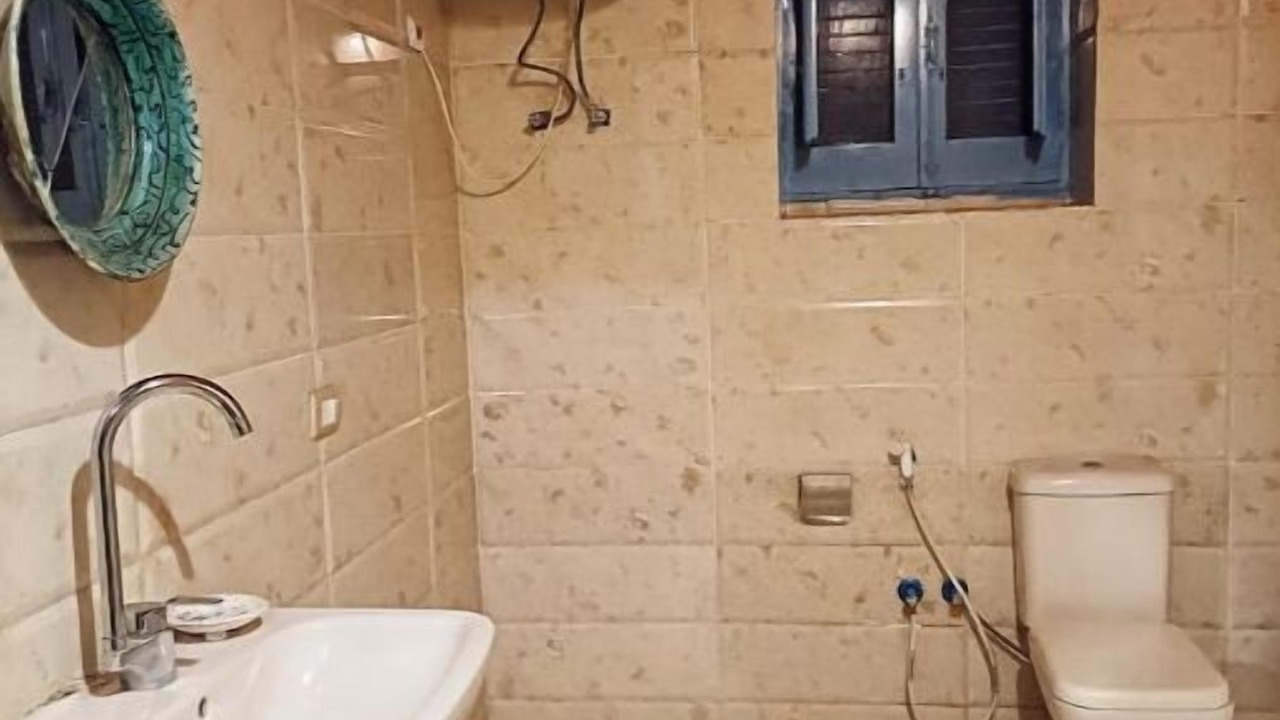 Photo of Bathroom in Yusuf as-Sidiq