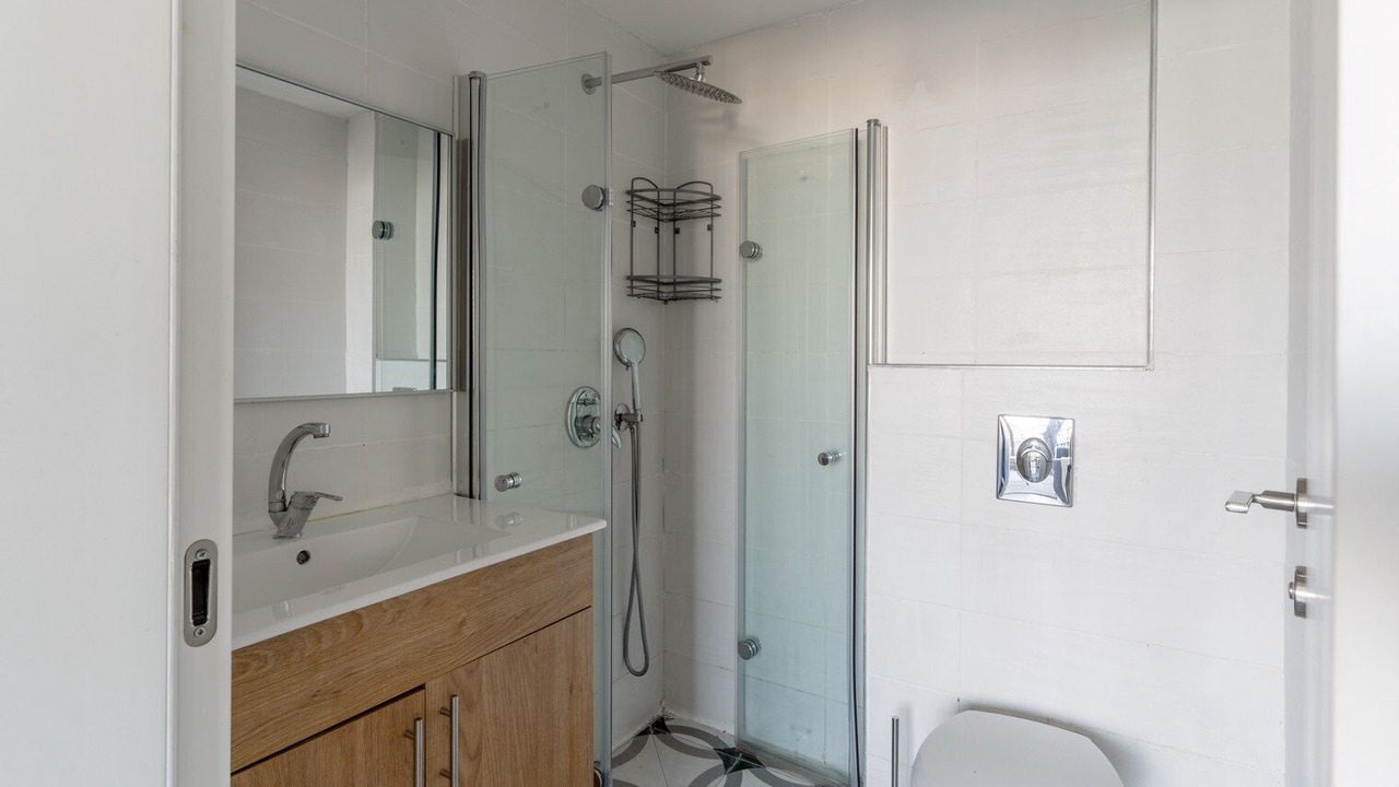 Photo of Bathroom in Florentin