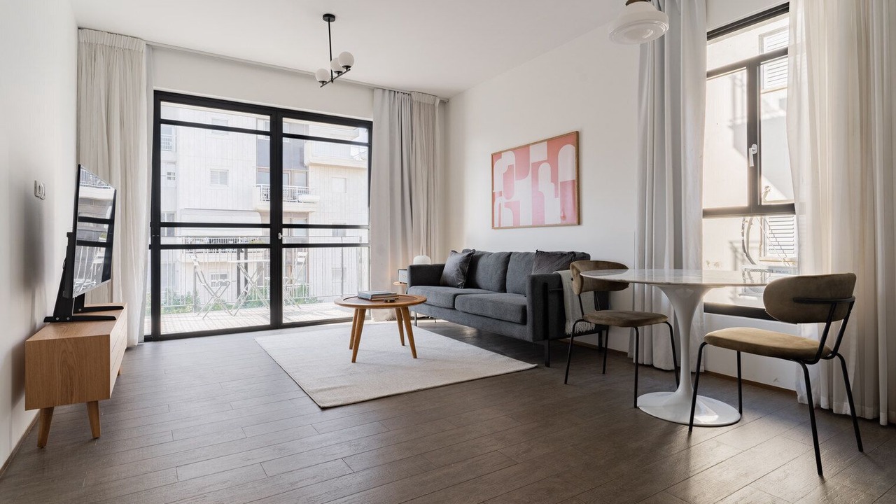 Photo of Livingroom in Old North