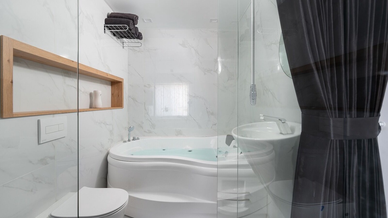 Photo of Bathroom in Kiryat Motzkin