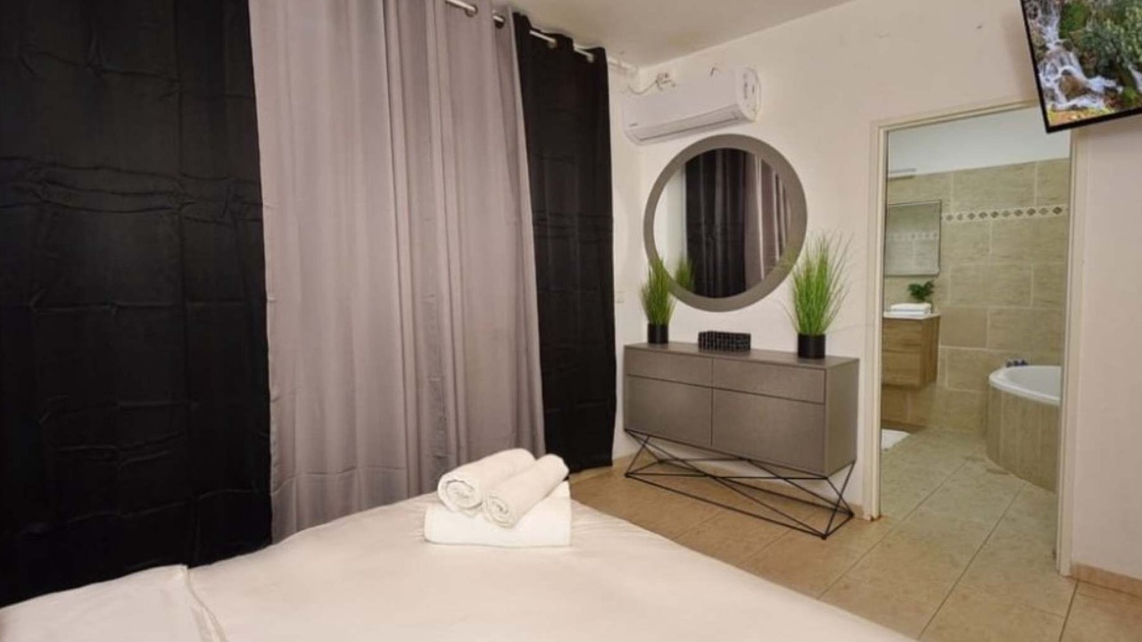 Photo of Bedroom in Nof Kinneret
