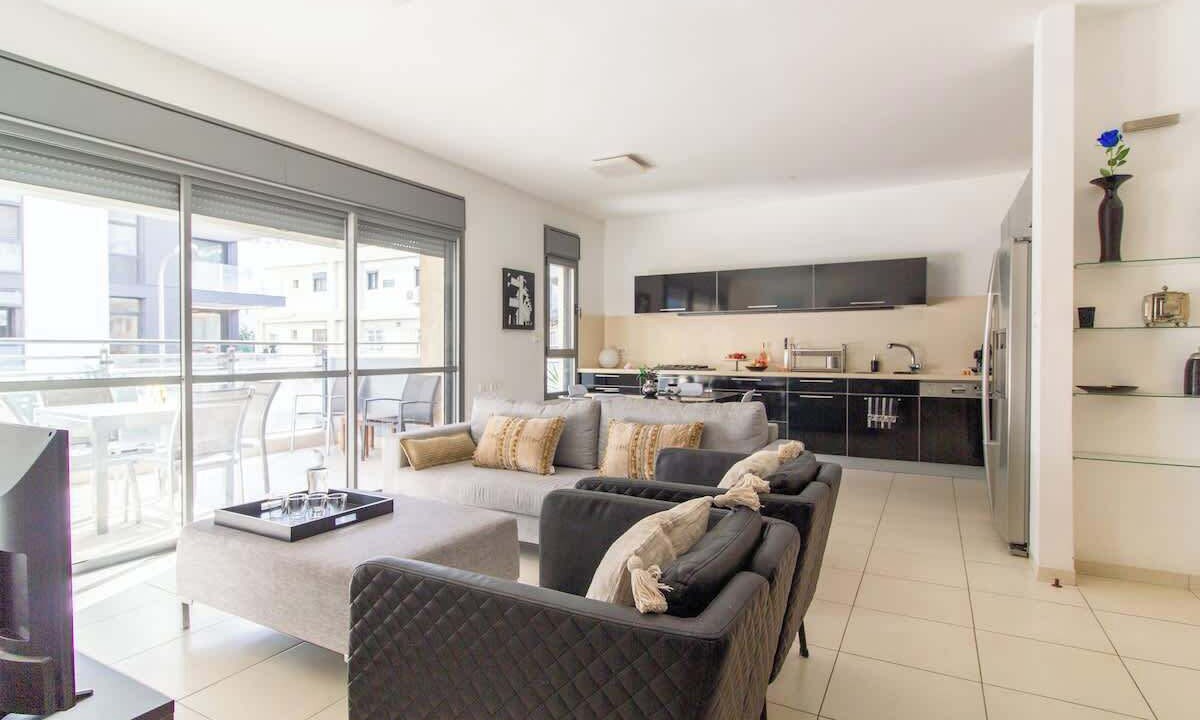 Photo of Livingroom in Kerem HaTeimanim