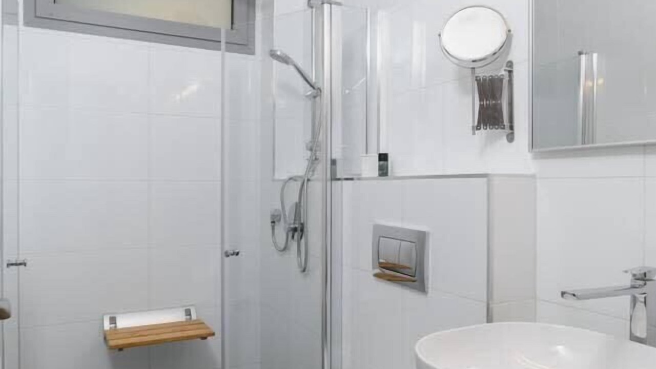 Photo of Bathroom in Florentin