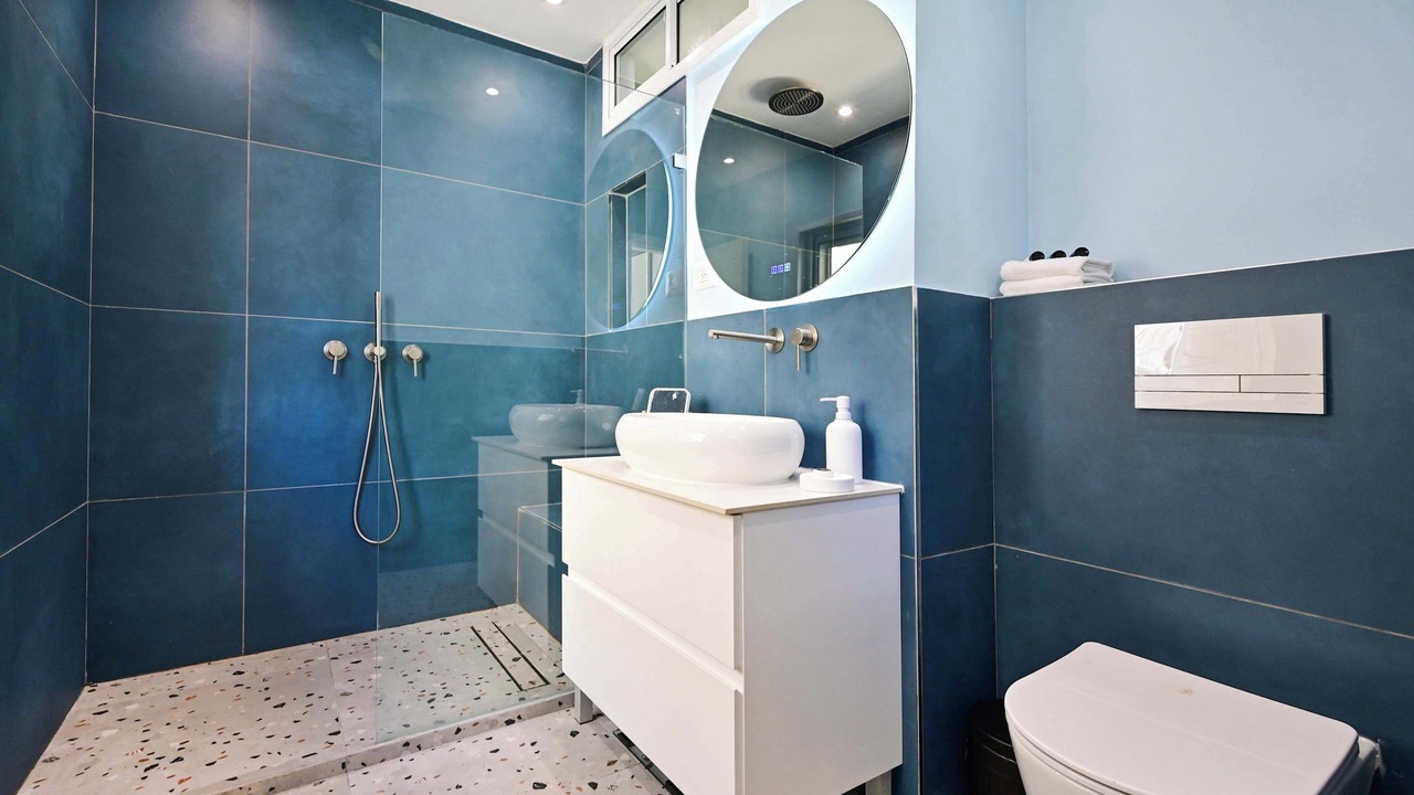 Photo of Bathroom in Tel Aviv Promenade